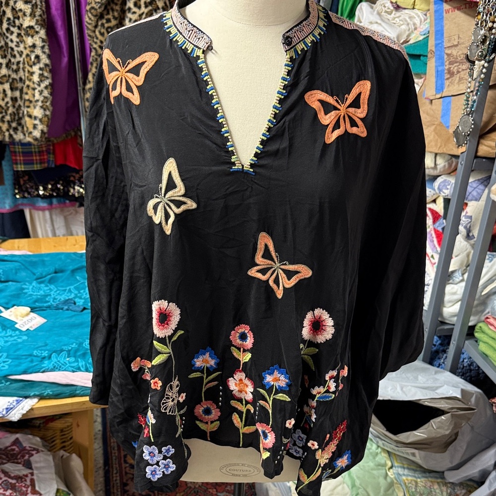 Johnny Was embroidered Imogen Nuria 100% silk Butterfly Floral Embroidery
